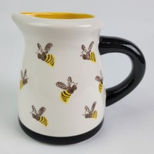 TERRAMOTO CERAMIC Creamer Bumble Bee Black, White and Yellow 5.5" EUC